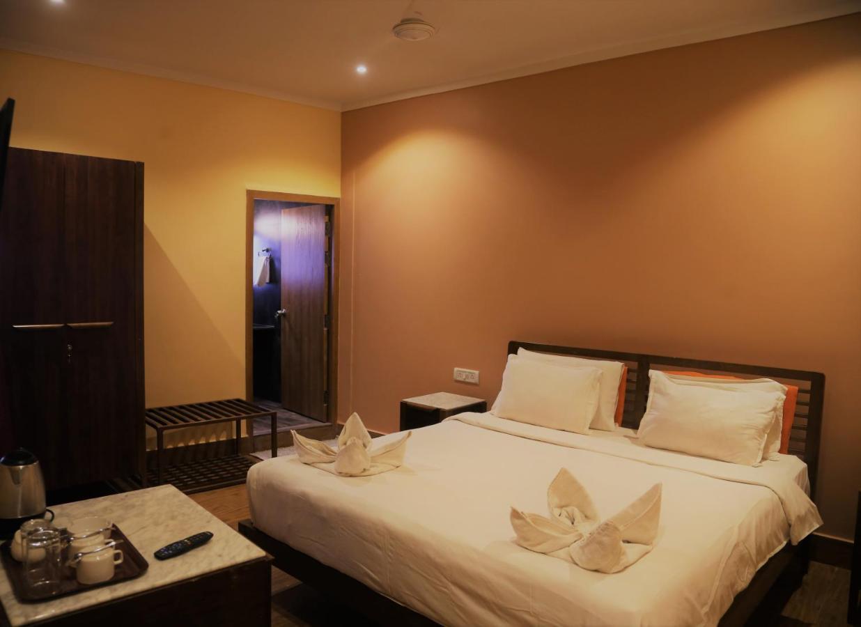 Rococco Ashvem Hotel มานเดรม ภายนอก รูปภาพ